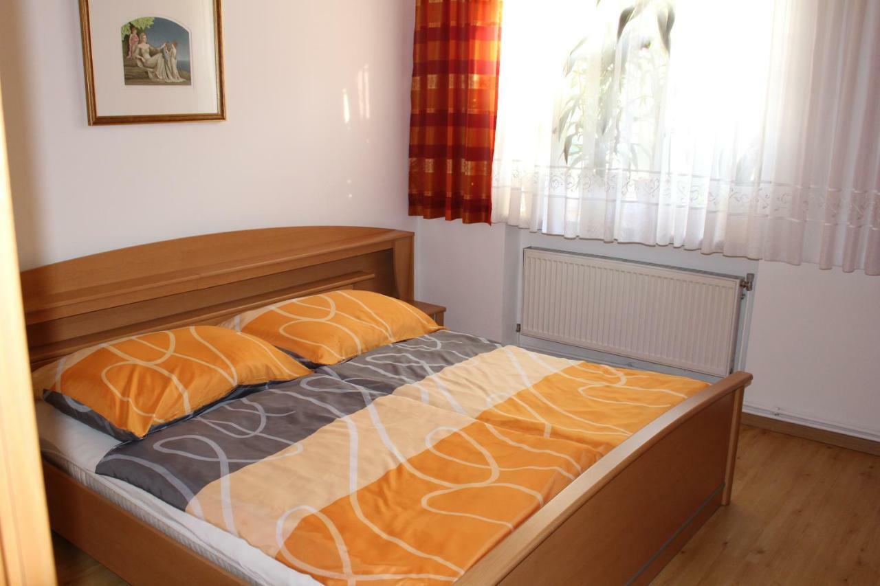 Appartement "Blumengassl" Mörbisch am See Exterior foto