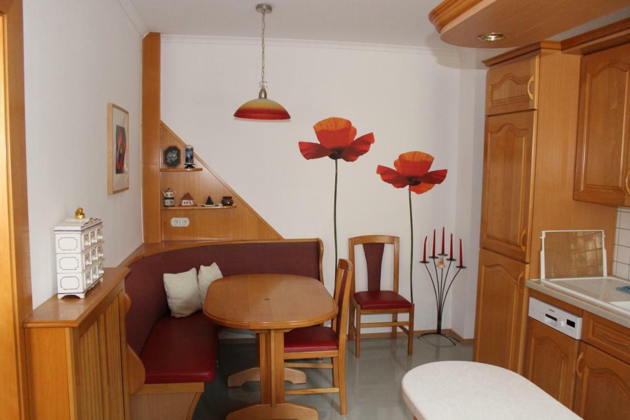 Appartement "Blumengassl" Mörbisch am See Exterior foto