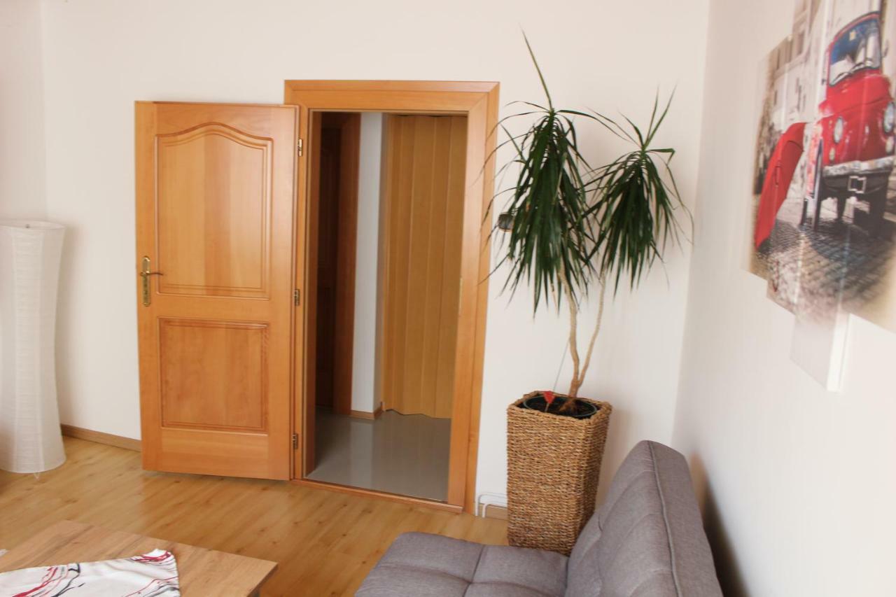 Appartement "Blumengassl" Mörbisch am See Exterior foto